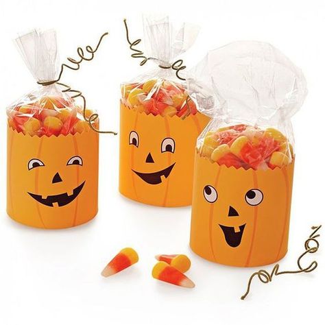 Panier bonbons halloween à imprimer Sac Halloween, Dulceros Halloween, Imprimibles Halloween, Dekorasi Halloween, Candy Ideas, Halloween Goodie Bags, Bonbon Halloween, Halloween Clips, Manualidades Halloween