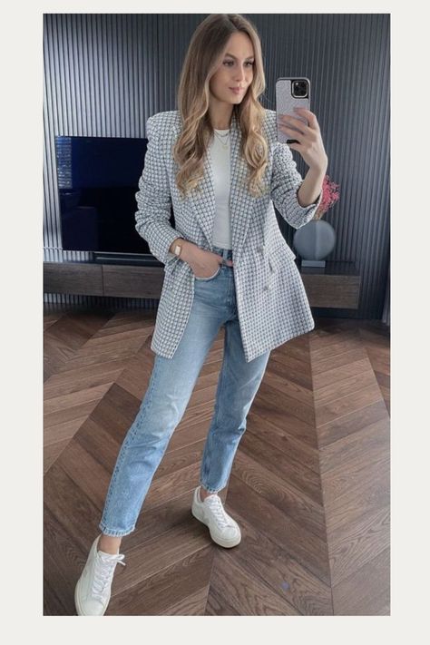 Styling Smart Casual Outfits for Spring | Some Pretty Thing Ținute Business Casual, Elegantes Business Outfit, Smart Casual Women Outfits, Elegantes Outfit Damen, Smart Casual Work Outfit, Smart Casual Women, Casual Work Outfits Women, Mode Costume, Office Outfits Women