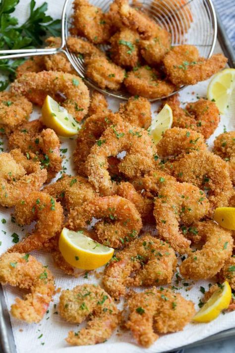 This crispy cajun fried shrimp recipe provides the perfect crunch with every bite. #shrimp #friedshrimp #crispyshrimp Fried Shrimp Recipes Easy, Shrimp Fry, Fried Shrimp Recipe, Deep Fried Shrimp, Fried Shrimp Recipes, Onion Ring, Crispy Shrimp, Prawn Recipes, Shrimp Recipes For Dinner