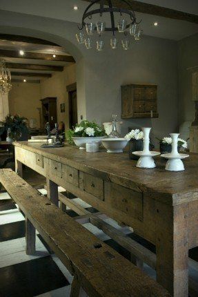 Dining Table Ideas, Family Dining Table, Rustic Homes, Reclaimed Wood Table, Country Dining, Living Vintage, Ivy House, Primitive Kitchen, Family Dining