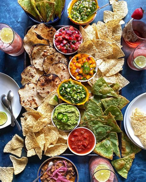 Chips Salsa Bar, Chips And Salsa Party, Chips And Salsa Board, Chips And Salsa Aesthetic, Chips And Salsa Display, Chips And Salsa Bar, Kiwano Melon, Chip Bar, Salsa Party