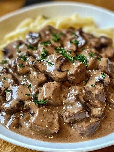 Roast Stroganoff, Beef Shoulder Roast, Beef Shoulder, Shoulder Roast, Beef Sirloin, Beef Stroganoff, Skillet Meals, Gordon Ramsay, Beef Dishes