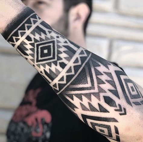 Arlo Tattoo, Tattoos Arm Mann, Tato Geometris, Tato Maori, Tato Suku, Tattoo Band, Pattern Tattoos, Pola Tato, Native American Tattoos