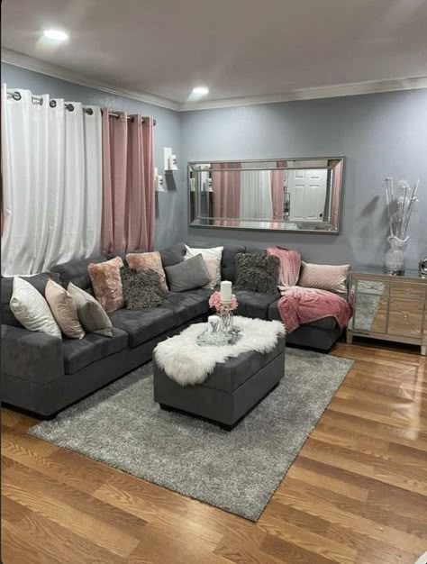 Pink And Silver Living Room Decor, Decorated Apartments, Girl Apartment Decor, Living Room Decor Farmhouse, Apartment Decorating Living, Girly Apartment Decor, Room Decor Farmhouse, Style Salon, Luxury Room Bedroom