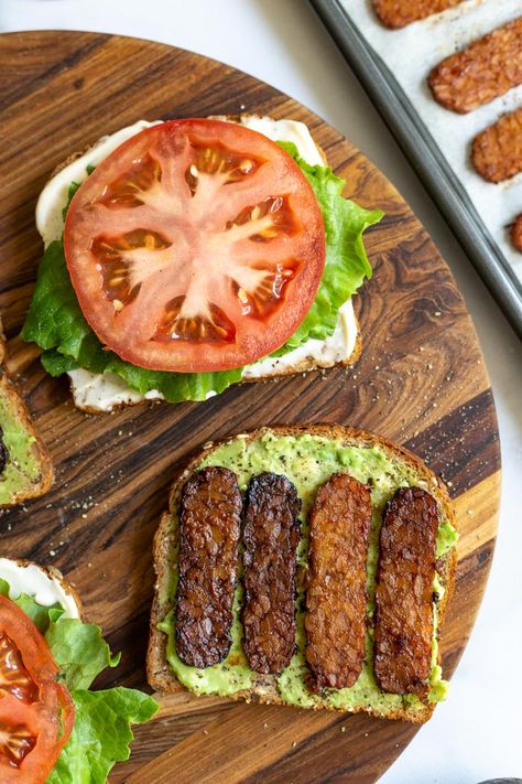 Tempeh Bacon, Lettuce, and Tomato Sandwich- this vegan blt sandwich is a great vegetarian alternative to one of your favorite sandwiches! #veganmeal #sandwich #healthy Tempeh Blt, Tempeh Sandwich, Vegan Blt, Vegan Blt Sandwich, Veggie Sandwiches, Vegetarian Bacon, Vegan Lettuce Wraps, Vegetarian Wraps, Sandwich Healthy