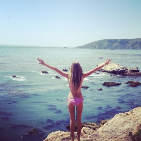 Sjana Elise Earp Tumblr Girly Aesthetic 2013, Summer Tumblr, 2010s Aesthetic, Pink Tumblr Aesthetic, Malibu Barbie, Summer Feeling, Summer Dream, Summer Pictures, Beach Babe