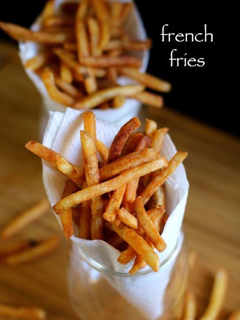 french fries recipe | crispy potato finger chips recipe - http://hebbarskitchen.com/french-fries-recipe-potato-finger-chips/ Food Videos Tasty, Finger Chips, Mcdonalds Fast Food, Potato Chip Recipes, French Fries Recipe, Spicy Snacks Recipes, Tasty Desserts, Breakfast Recipes Indian, Chaat Recipe