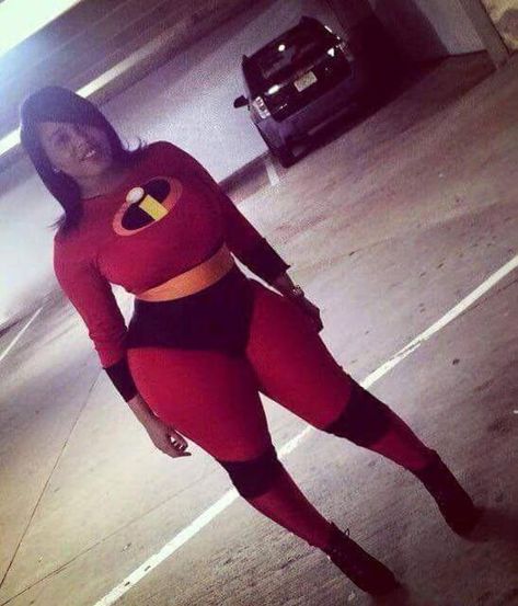 Thick Incredibles Cosplay | Cosplay | Know Your Meme Incredibles Costume, Mrs Incredible, Cosplay Ideas Women, Cosplay Dress, Best Cosplay, Halloween Girl, Cool Costumes, Halloween Outfits, Cosplay Costumes