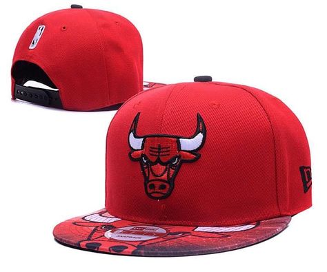 Chicago Bulls Snapback Hat, Custom Fitted Hats, Chicago Bulls Hat, Black Men Fashion Urban, Hat Aesthetic, Flat Bill Hats, Nba Hats, Lego Art, Embroidered Hats