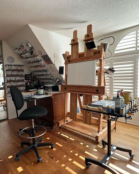 Sunroom Art Studio, Studio Seni, Dream Art Room, Artist Corner, Ruangan Studio, Art Studio Storage, Winter Arc, Feeling Grateful, Art Studio Space