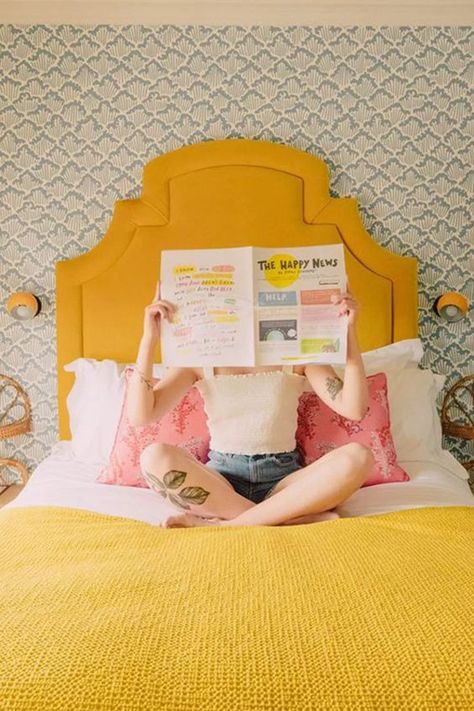 Wes Anderson Aesthetic Bedroom, Wes Anderson Frames, Wes Anderson Aesthetic Interior, Wes Anderson Room Decor, Wes Anderson Bathroom, Wes Anderson Aesthetic Decor, Wes Anderson Bedroom, Wes Anderson Living Room, Wes Anderson Interior Design