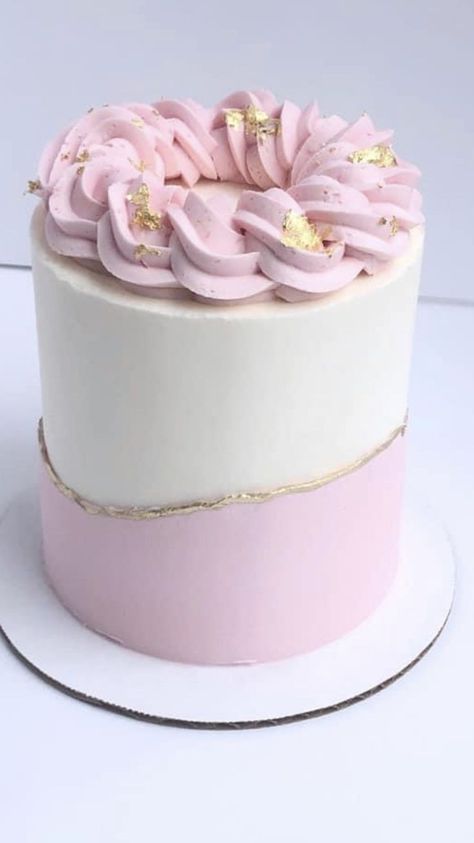 Pink And White Buttercream Cake, Pink Birthday Cake Ideas For Women, Pink And White Bday Cake, Pink And White Cake Ideas, Girl Birthday Cakes Teenage, Elegant Baby Shower Cakes, Simple Pink Cake, Light Pink Cake, Birthday Cake For Women Elegant