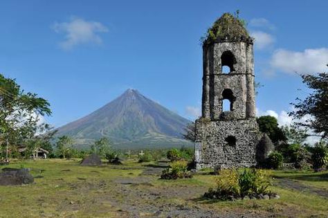 Mt. Mayon Bicol Philippines Aesthetic, Anyong Lupa, San Miguel Island, Mt Taranaki, Mayon Volcano, Deer Farm, Photo Mount, Philippines Travel, Tourist Spots