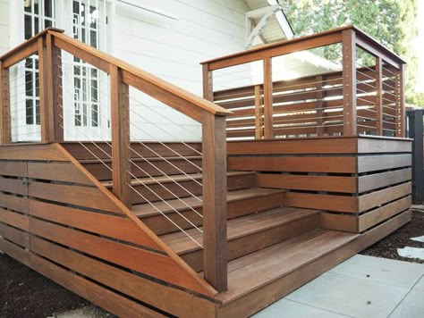 27 Exceptional Deck Skirting Ideas for You to Inspire Deck Skirting Ideas, Reling Design, Lattice Deck, Skirting Ideas, Deck Skirting, Under Deck, Stone Deck, Deck Remodel, Deck Railing Design