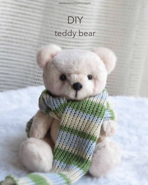 15 Cute Homemade Teddy Bears (Tutorials Included) Crochet Baby Teddy, Bear Patterns Free Sewing, Teddy Bear Patterns, Diy Doormat, Teddy Bear Patterns Free, Diy Teddy Bear, Clay Bear, Bear Patterns Free, Small Teddy Bears