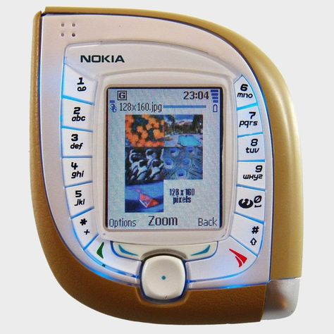 Mobile phones that time forgot...Nokia 7280... Mobile Phone Design, T Mobile Phones, Classic Phones, Tech Aesthetic, Nokia Phone, Iphones For Sale, Nokia 6, Retro Gadgets, Audi A7