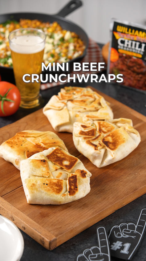 These mini crunch wraps offer a tasty twist on classic beef goodness. Ideal for those who crave a satisfying, on-the-go treat with the unmistakable taste of Williams. Unleash a fiesta of flavors in every bite with these handheld delights that are sure to be a catch with everyone at the big game. Wraps With Ground Beef, Mini Crunch Wrap Supreme, Crunch Wrap Sliders, Mini Smokies Recipes, Handheld Lunch Ideas, Cheeseburger Crunch Wrap, Easy Fast Dinner Recipes, Beef Wraps, Crunch Wrap