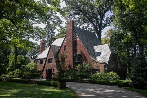 1925 Tudor in Royal Oak with servants quarters restored to perfection Small Tudor Style Homes, Servants Quarters, Tudor House Exterior, Glass Skylight, Royal Oak Michigan, Slate Patio, English Houses, Tudor Style Homes, Old Mansions