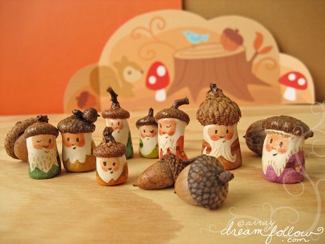 Acorn-capped painted miniature wooden NÖM figures, by Aimee Ray of dreamfollow.com and archived on her Flickr feed, where her handle is "merwing" (8 Nov. 2010). #peg people #peg doll #gnome Acorn Crafts, Christmas Elves, Autumn Crafts, Cork Crafts, Peg Doll, Paper Clay, Nature Crafts, Peg Dolls, Paper Mache