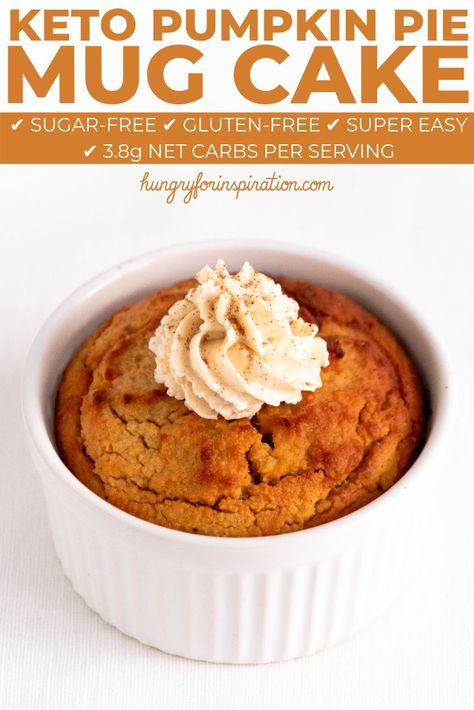 Keto Pumkin Pie Mug Cake with only 3.8g net carbs per serving! Gluten-free, sugar-free and 100% low carb! Ready in 5 minutes - the best keto snack or keto dessert! #ketodessert #mugcake #ketorecipes #pumpkinpie #pumpkinrecipes Keto Mug Cake Easy, Mug Cake Easy, Low Carb Mug Cakes, Easy Keto Dessert, Keto Mug, Good Keto Snacks, Keto Pumpkin Pie, Pumpkin Recipes Easy, Postre Keto