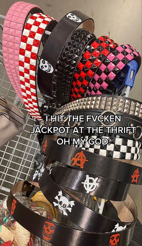 Scene Diy Accessories, Emo Car, Scene Accessories, Silly Clothes, Scene Outfits, Rawr Xd, Scene Fashion, Scene Kids, Scene Emo