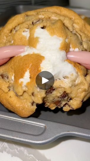 1.1M views · 24K reactions | Scrumptious Homemade S’mores Cookies 🍪 🍫 #smorescookies #homemadecookies #deliciousfood | Delicious & Tasty Food | SHYY BEATS · Love You Smores Cookies Recipes, Chocolate Chip Marshmallow Cookies, Oreo Stuffed Chocolate Chip Cookies, Marshmallow Chocolate, Best Cookies Ever, Smores Cookies, Chocolate Marshmallow, Chocolate Graham Crackers, Friends Food