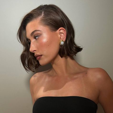 Vlasové Trendy, Penteado Cabelo Curto, Formal Hairstyles, Wedding Hair And Makeup, Hair Envy, Short Bob Hairstyles, Hailey Bieber, Short Hairstyles For Women, Trendy Hairstyles