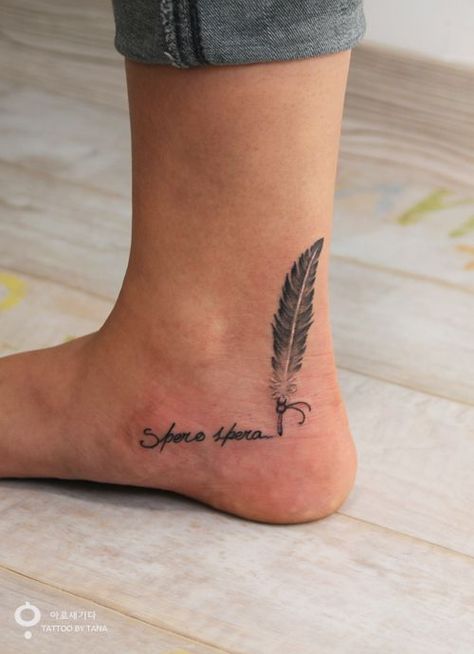 Writer Tattoos, Plumas Tattoo, Feather Pen Tattoo, Tattoo Plume, Writer Tattoo, Quill Tattoo, Tattoo Feather, 2 Tattoo, Pen Tattoo