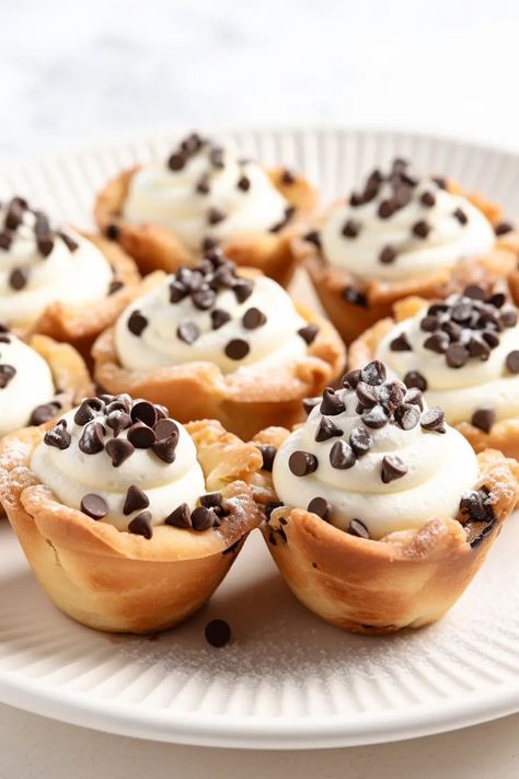 Mini Cannoli Cups - That Oven Feelin Cannoli Cups, Mini Cannoli, Cannoli Dip, Red Velvet Whoopie Pies, Phyllo Cups, Candied Orange Peel, Best Italian Recipes, Mini Muffin Pan, Meringue Pie