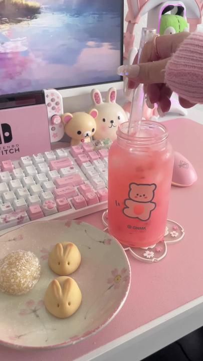 Gamer Snacks, Kawaii Kitchen, Popping Boba, Pink Snacks, Soft Kidcore Aesthetic, Easy Photography Ideas, Studying Food, Kawaii Cooking, Cute Kawaii Animals