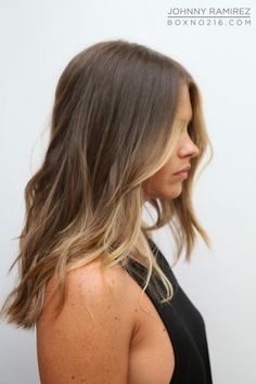 subtle highlights, more prominent in the front                                                                                                                                                      More Brunette Blonde Highlights, Hair Styles 2017, Front Hair Styles, Winter Hair, Brown Blonde Hair, Long Layered Hair, Face Framing, Grunge Hair, Light Brown Hair