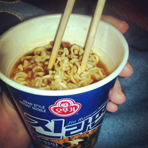 Korean instant cup ramen Cup Of Noodles Aesthetic, Ramen Cup Aesthetic, Ramen Cup Noodles Aesthetic, Instant Ramen Aesthetic, Cup Noodles Aesthetic, Ramen Aesthetics, Ramen Cup, Kyoka Jirou, Cup Ramen