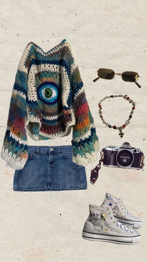 Cute Outfits With Jewelry, Hippy Indie Outfits, Indie Aesthetic Fashion Summer, Band Gig Outfit, Alternative Indie Concert Outfit, Casual Hippy Outfits, Two Door Cinema Club Concert Outfit, Glass Animals Outfit, 90s Indie Outfits