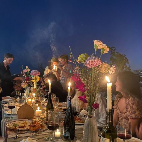 Birthday Dinner Party, Midsummer Nights Dream, Birthday Dinners, Future Life, 18th Birthday, Bday Party, Pretty Pictures, Future Wedding, Garden Party