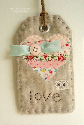 자수 디자인, Creation Couture, Diy Couture, Fabric Projects, Fabric Tags, Sashiko, Fabric Art, Quilt Sewing, Sewing Inspiration