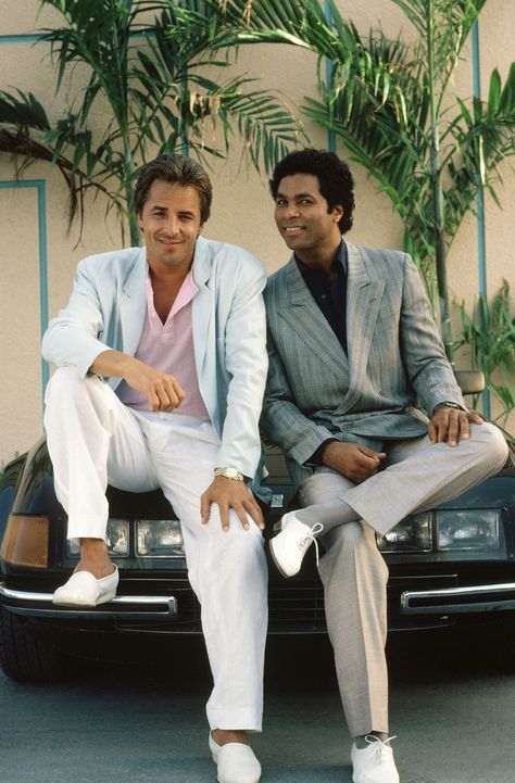 Photos of Miami in the 1980s - Best Photos of Miami Vice Era Miami Miami Vice Outfit, Miami Vice Party, Miami Vice Fashion, Miami Vice Theme, Beatles Band, Miami Night, Miami Hotels, Miami Houses, New Retro Wave