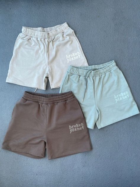 Half Pant, Vintage Shirt Design, Unique Streetwear, Fashion Sportswear, Broken Planet, Diy Clothes And Shoes, Clothing Streetwear, Shorts Fashion, Corduroy Shorts