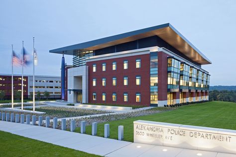 Current headquarters of the City of Alexandria (Virginia) Police Department. City Skylines Game, Police Precinct, University Architecture, Modern Architecture Building, House Gate Design, Site Plans, Alexandria Va, Futuristic City, Minimalist Architecture