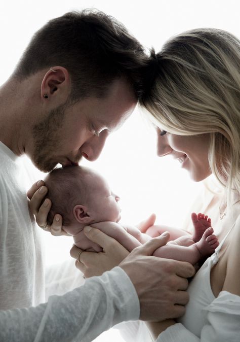 Newborn Photo Pose, Newborn Family Pictures, Tyler Hubbard, Baby Boy Newborn Pictures, Professional Editing, Foto Newborn, Lifestyle Newborn Photos, Newborn Photography Boy, Baby Fotografie