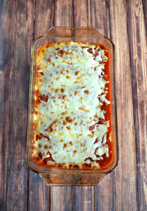 Sausage Parmesan is an easy and delicious weeknight meal! Sausage Parmesan Pasta, Italian Sausage Link Recipes Dinners, Sausage Parmigiana, Baked Italian Sausage, Italian Sausage Pizza, Easy Recipes Dinner, Chicken Delight, Sausage Parmesan, Barilla Pasta