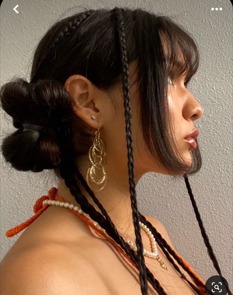 Southeast Asian Hairstyles, Japanese Hairstyles Women, Aesthetic Hair Updo, Street Hairstyles Long Hair, Chinese Buns Hairstyle, Asian Updo Hairstyles, Japanese Updo, Chinese Braids, Vietnamese Hairstyles