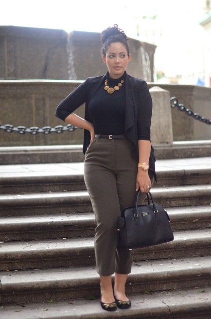 She looks great! I love this outfit and would love to start tucking in my shirt (wearing belts) instead of hiding my not so perfect waistline. Ținute Business Casual, Moda Curvy, Fest Outfits, Mode Tips, Look Plus Size, Stil Inspiration, Professional Attire, Ținută Casual, Interview Outfit