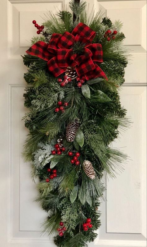 Yardstick Door Swag, Christmas Door Ideas For Classroom, Christmas Swags For Front Door, Door Ideas For Classroom, Christmas Door Ideas, Pine Wreaths, Scary Halloween Wreath, Christmas Door Swag, Door Garland