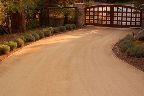 Crushed Granite Driveway | simple decomposed granite driveway becomes more dramatic with the ... Granite Driveway, Crushed Granite, Decomposed Granite, Stone Driveway, Landscape Rock, Gravel Driveway, Parking Area, Driveway Design, Driveway Landscaping