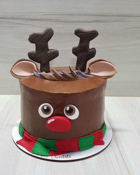 Chocolate Ball, Christmas Cakes, Decorated Cakes, Christmas Crafts Decorations, Christmas Cake, Amazing Cakes, Decor Crafts, Reno, Cake Decorating