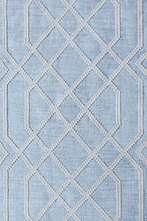 Entirely handwoven using 100% polyester from recycled plastic bottles, this easy-care design is weather-resistant, durable and performs beautifully indoors or outdoors. Country Area Rugs, 5x8 Area Rugs, Rug Size Guide, Trellis Pattern, Thick Yarn, Rug Direct, Indoor Outdoor Rug, Polyester Rugs, Outdoor Rug