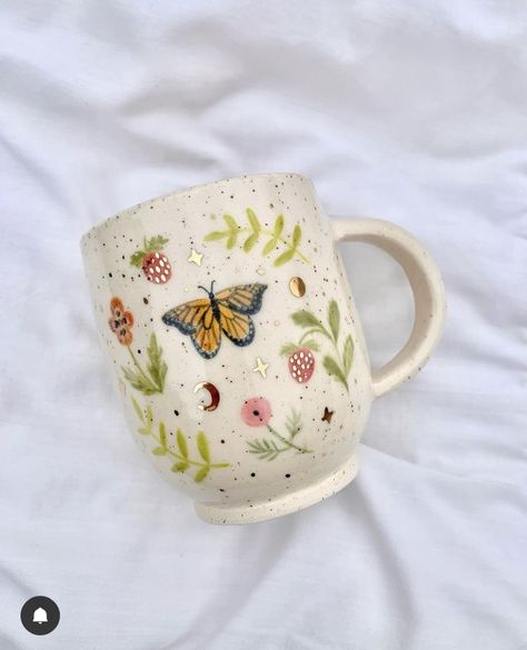 Harriet Kilpatrick, Sage Flowers, Diy Keramik, Ceramic Cafe, Diy Pottery Painting, Color Me Mine, Paint Your Own Pottery, Pottery Painting Designs, Tassen Design