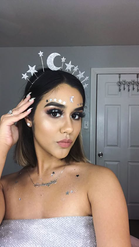 Halloween costume. #haloweenmakeup #moonchild #moongoddess #makeup #moon  #stars Moon Eye Makeup, Moon Goddess Makeup, Moon Goddess Costume, Sun And Moon Costume, Goddess Halloween Costume, Goddess Halloween, Moon Costume, Goddess Makeup, Fairy Halloween Costumes