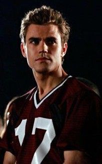 Stefan Salvatore - The Vampire Diaries The Vampire Diaries Photos, Vampire Diaries Photos, Paul Wesley, Stefan Salvatore, The Vampire Diaries, The Vampire, Vampire Diaries, Football, American Football