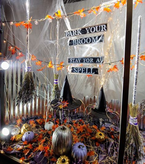 Halloween Retail Window Display, Halloween Displays Retail, Halloween Store Display, Halloween Windows, Halloween Window Display, Lavender Wands, Lavender Gifts, Retail Displays, Halloween Window